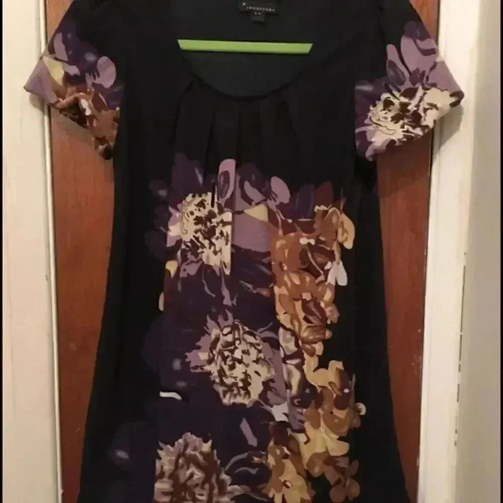Top or minidress